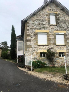 Gîte de France à Lissac sur Couze 2 épis - Gîte de France 4 personnes MAE-6584